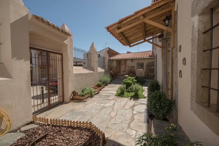 Casa rural para 3 personas, con jardín y piscina en Provincia de Cáceres - 3