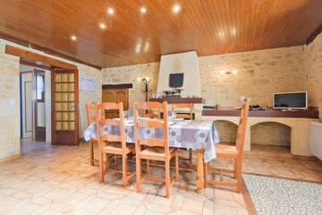 Location De Vacances pour 5 Personnes dans Salignac-Eyvigues, Périgord Noir, Photo 1