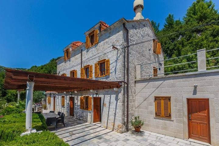Villa pour 10 personnes, avec piscine ainsi que balcon et vue à Viganj - 2