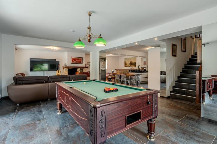 Villa “Tourterelle” con piscina, vista montagne, Wi-Fi e aria condizionata in Sarrians, Vaucluse