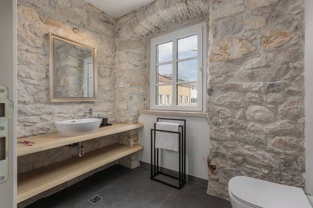 Casa Columba - 4 Star Design Boutique Hotel - Christopher Columbus Luxury Room in Makarska, Rivera de Makarska
