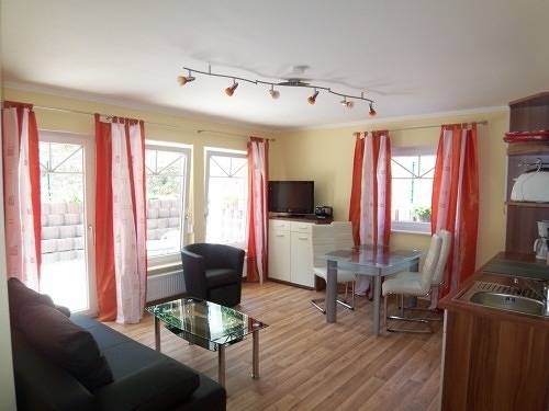 Ganze Ferienwohnung, Ferienanlage Moenchgut, Haus Meeresrauschen Whg. 2 in Strand Göhren, Göhren