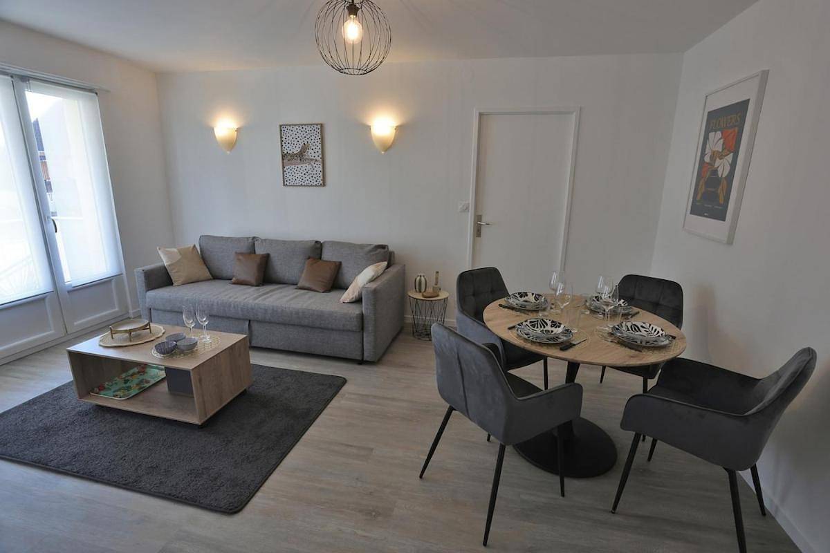 Appartement entier, Lumineux et moderne appartement de 55 m2 de standing proche Strasbourg in Reichstett, Région de Strasbourg