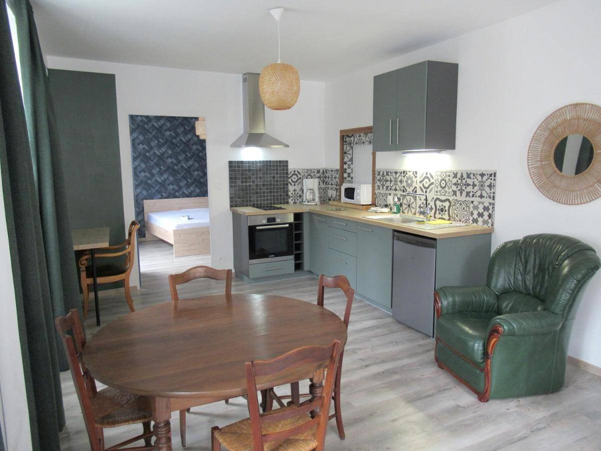 Appartement entier, Le gîte des fresques in Saint-Savin, Vienne (France)