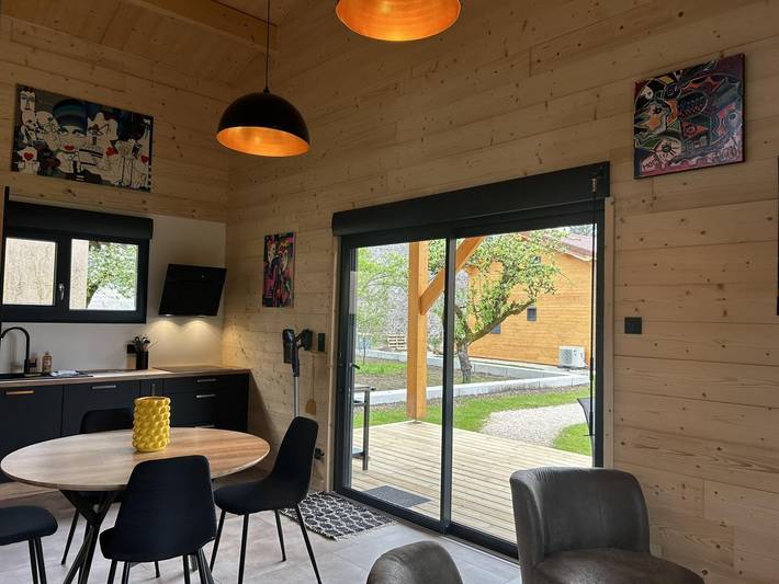 Chalet Pop in Montigny-sur-l'Ain, Jura Francais