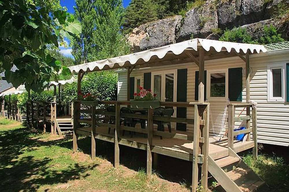 Mobile home 30m² with terrace in Meyrueis in Meyrueis, Cévennes