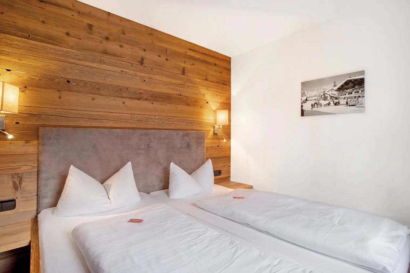 Ganze Wohnung, Ferienwohnung 'Panorama - Appartement 1' mit Bergblick, privater Terrasse und geteilter Sauna in Reit im Winkl, Bayerische Alpen
