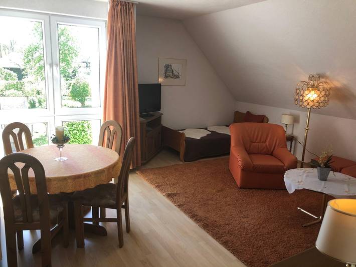 Apartamento vacacional entero, Ferienhaus HirschRudel - Ferienwohnung 2 in Katzow, Vorpommern Greifswald