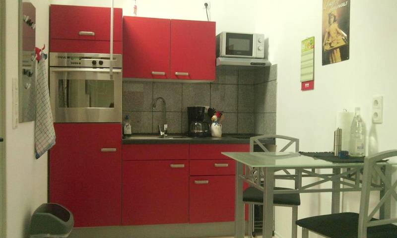 Ferienwohnung für 2 Personen, mit Pool und Garten in Bornheim - 4