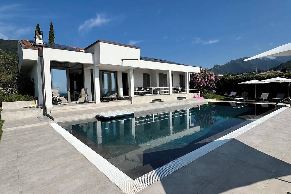 Vakantiewoning Villa Met Zwembad Op De Heuvel Van Salo 'Cir in Roè Volciano, Garda Bergen
