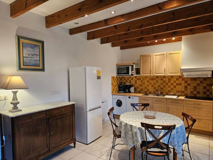 Gîte pour 3 personnes, avec vue sur le lac et piscine ainsi que jardin et terrasse à Belz - 4