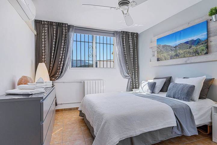 Apartamento entero, Monda Heights Apartment with Pool and Amazing Views close to Marbella & Málaga in Monda, Sierra de las Nieves