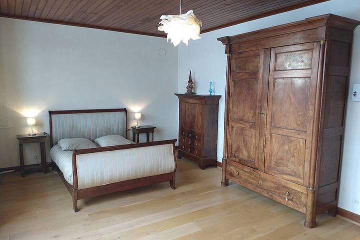 Gîte pour 10 personnes, avec jardin et balcon dans Damprichard - 2