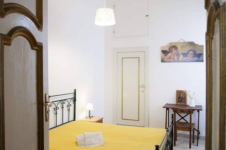 Apartamento entero, Apartamento característico en Monopoli para seis personas con impresionantes vistas al mar in Cala Porta Vecchia, Monopoli