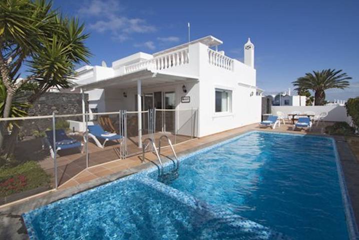 Villa pour 6 personnes, avec piscine et jardin à Puerto del Carmen - 4