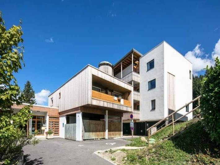 Gîte pour 8 personnes, avec terrasse, animaux acceptés dans Office De Tourisme Des Sept Laux - 4