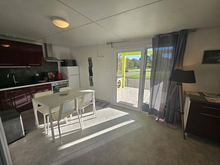 Location de vacances pour 4 personnes, avec terrasse à Saulgé