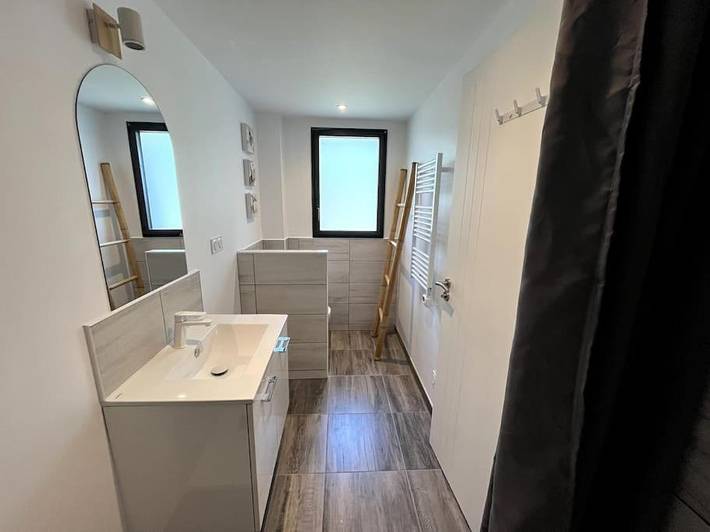 Location de vacances pour 3 personnes, avec piscine ainsi que jardin et vue à Le Pellerin - 3