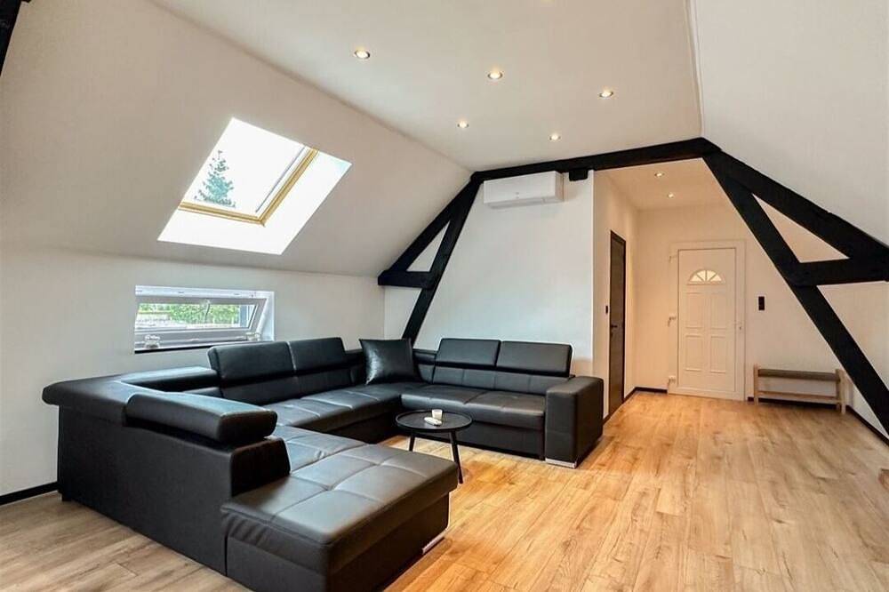 Loft 100M2 30Min From Pairi Daiza With Private Sauna - Balneo Xxl in Quiévrechain, Valenciennes en omgeving