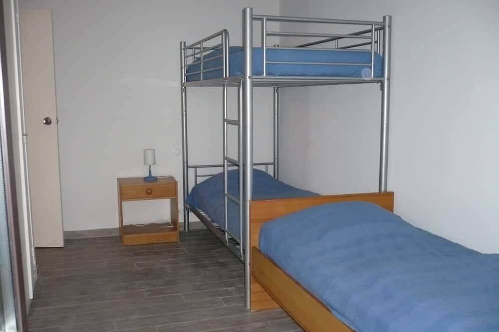 Ferienhaus - 3   Räume - 5/6   Personen in Cap Bénat, Bormes-les-Mimosas