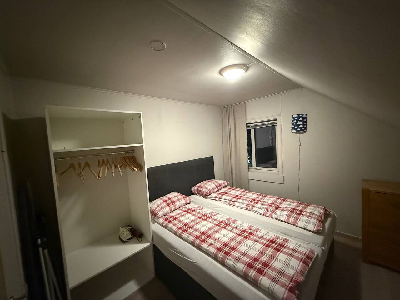 Ganze Ferienwohnung, Arctic Skyview Retreat in Tromso - with parking in Tromsø