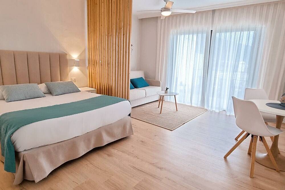 Appartement entier, La Fajana ,vistas al mar con terraza y jardín priv in Toscal - La Longuera, Los Realejos