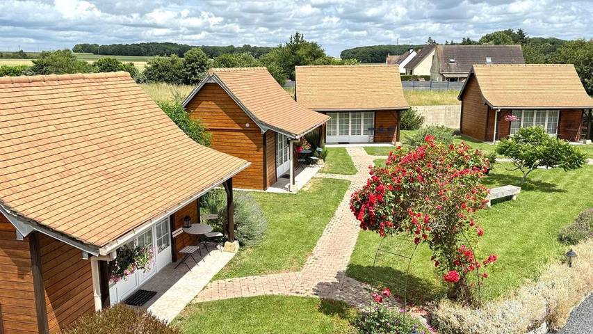 Chambre d’hôte pour 2 personnes, avec Terrasse et Jacuzzi ainsi que Jardin et Piscine dans l' Eure