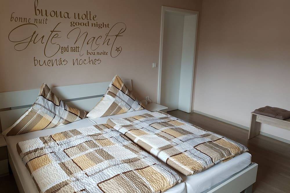 Ganze Wohnung, Ferienwohnung \"Rosenberg\", Urlaub im Ferienweingut in Pünderich, Traben-Trarbach und Umbegung