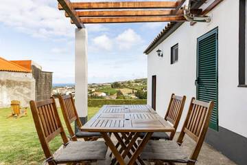 Location de vacances pour 4 personnes, avec jardin dans São Miguel