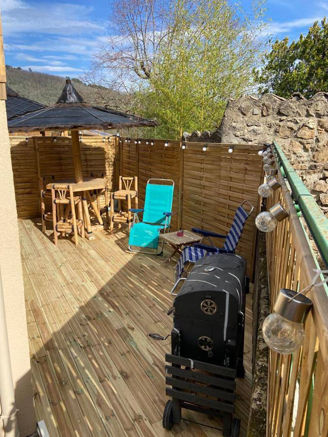 Gîte pour 4 personnes, avec terrasse à Molières-sur-Cèze