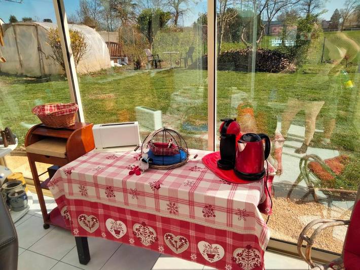 Gîte pour 2 personnes, avec terrasse ainsi que vue et jardin à Lanvollon - 2