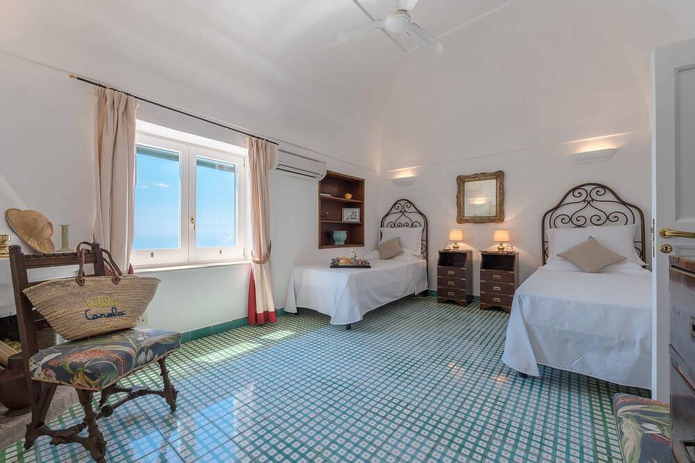 Villa Carola Capri - Luxury villa with pool in Marina Piccola (Capri), Capri