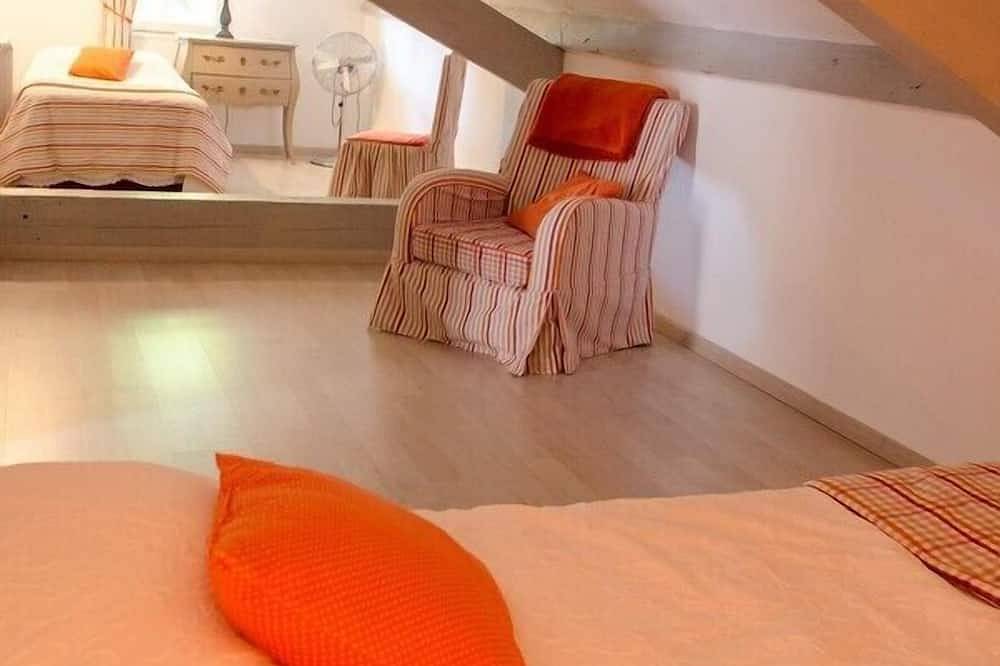 Apartamento entero, Amplio apartamento con terraza en caracteres propios in Béziers, Côte d'Améthyste