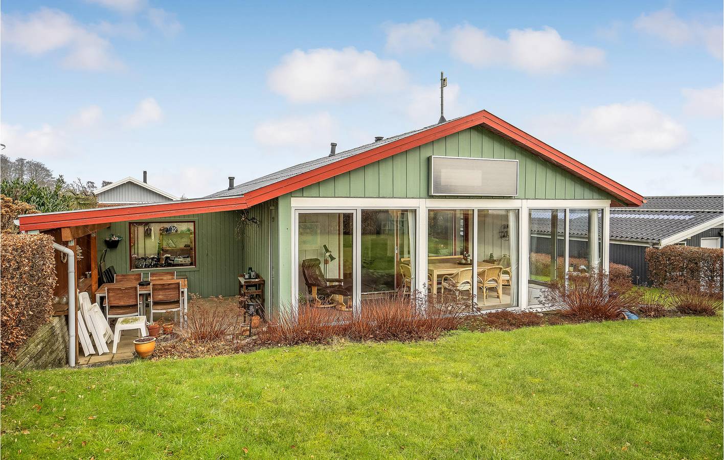 Vacation house for 4 people with yard in Bjert, Little Belt