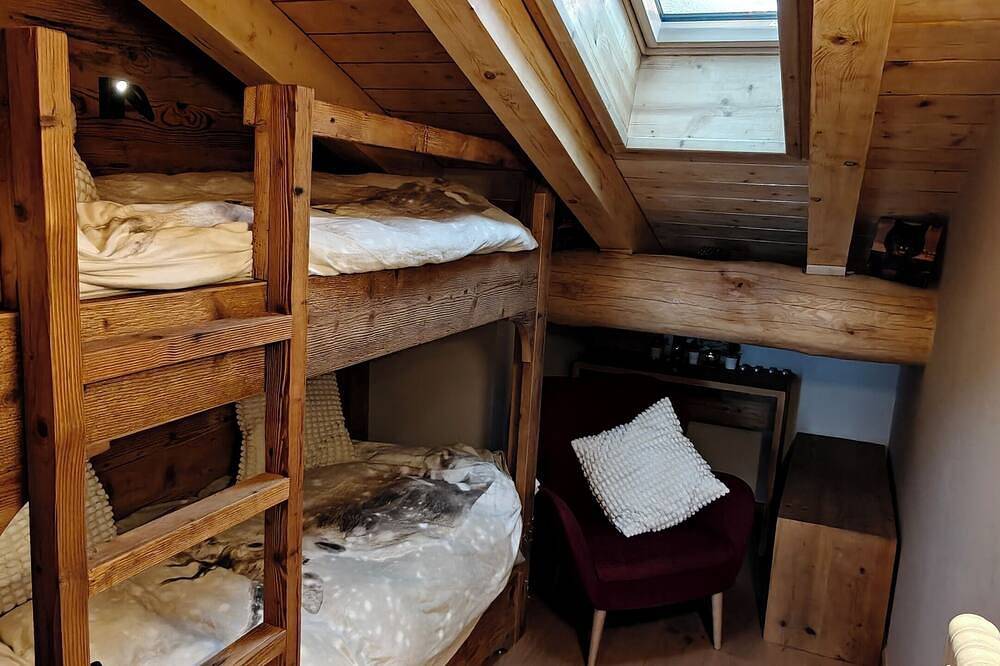 Ganze Wohnung, Villa Les Clochards Luxury ski-in/ski-out apartments, Spa, Matterhorn view, wifi in Cervinia, Valtournenche