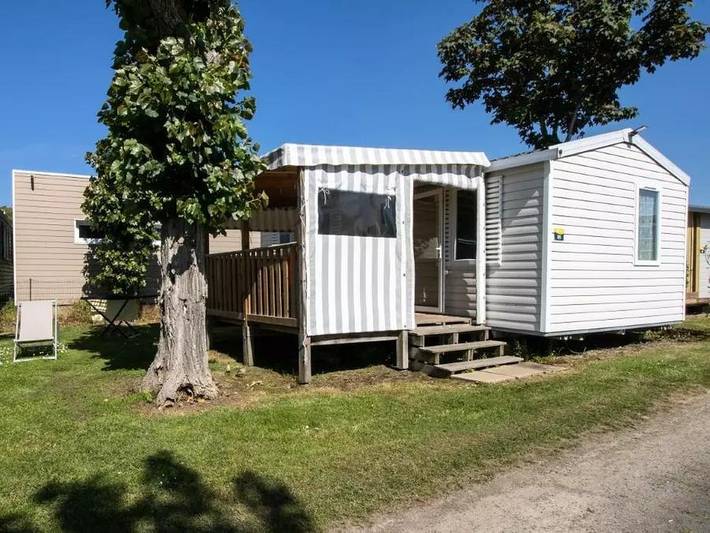 Camping Les Dinosaures - Mobilhome 6 personnes - Mobil Home Cosy 4 Pièces 6 Personnes + Tv in Talmont-Saint-Hilaire, Vendée