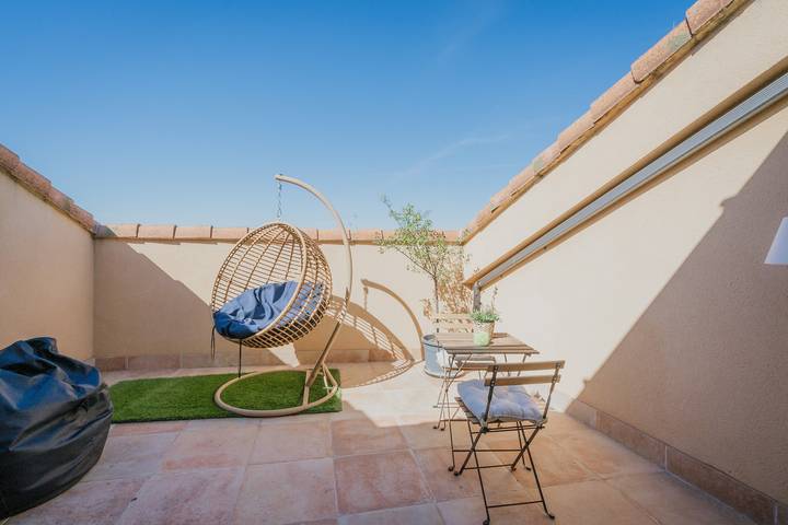 „El Rincón Oriental-Ático Terraza“ mit Bergblick, Wlan und Klimaanlage in Roda de Eresma, Segovia Provinz