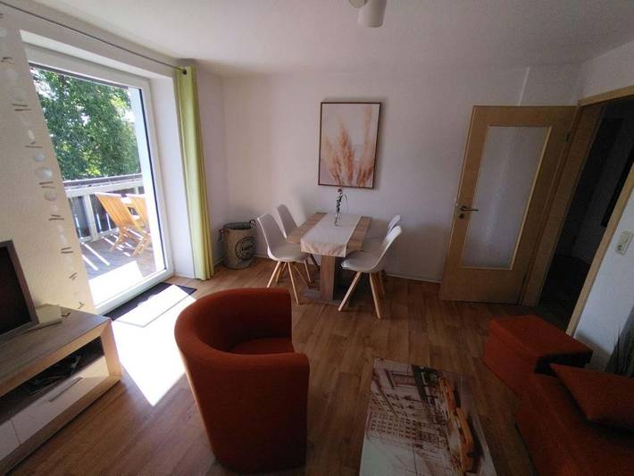 Ganze Ferienwohnung, Ferienwohnung mit Balkon in Ebersbach-Neugersdorf, Oberlausitz-Niederschlesien