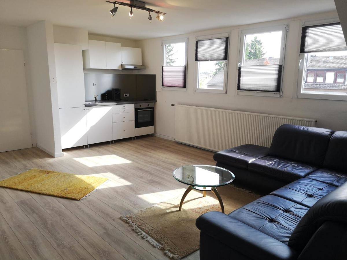 Ganze Wohnung, One-Bedroom Apartment in Würselen, Rheinland