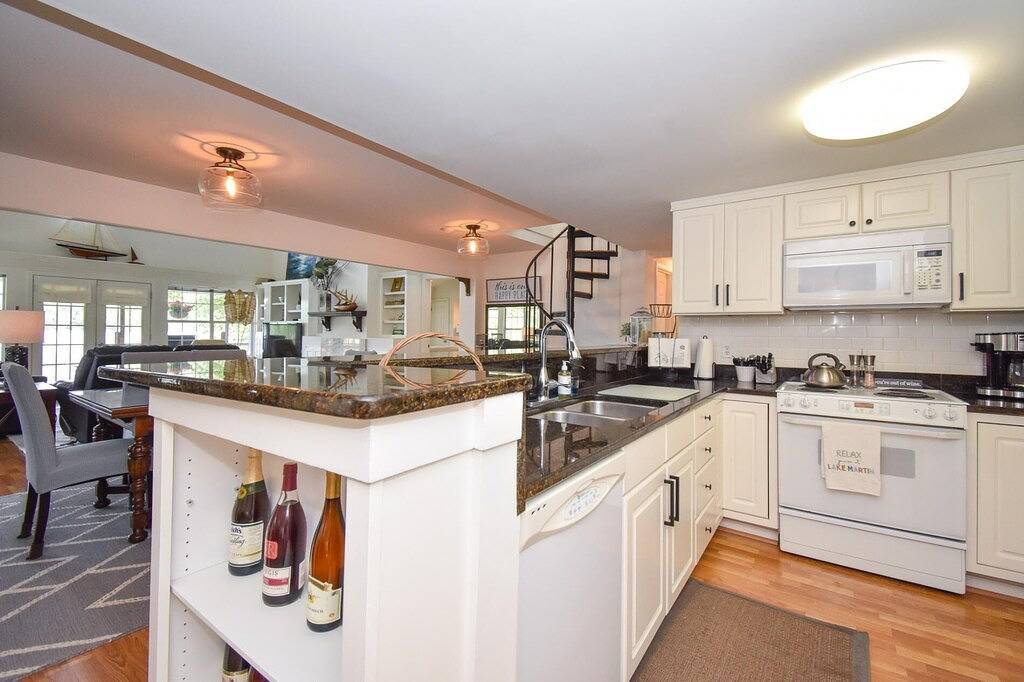 Eagle's Nest by Lake Martin Vibe in Lake Martin