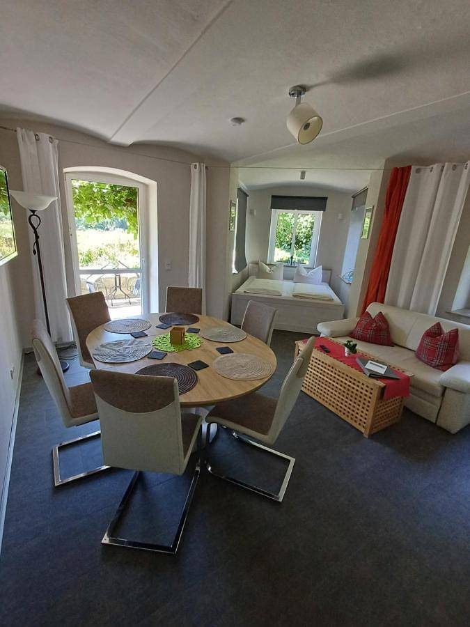 Maison d’hôte pour 2 personnes, avec terrasse et jardin, animaux acceptés à Dresde