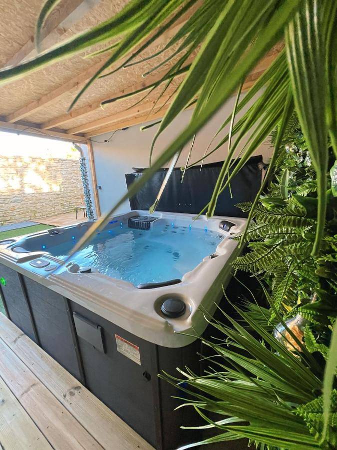 Location de vacances pour 4 personnes, avec jacuzzi et terrasse, animaux acceptés à Perrigny-lès-Dijon - 3