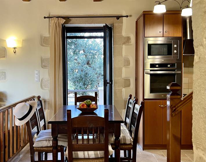 Location de vacances pour 7 personnes, avec balcon et jardin dans Vámos - 4