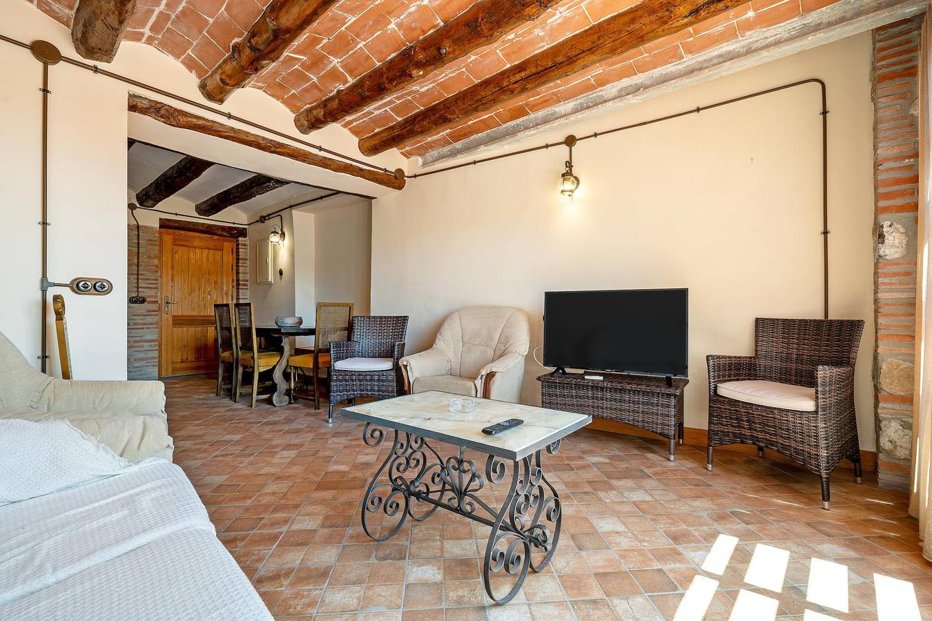 Maison rurale 'Con Encanto - C' avec terrasse privée, Wi-Fi et climatisation in Mont-roig del Camp, Costa Dorada