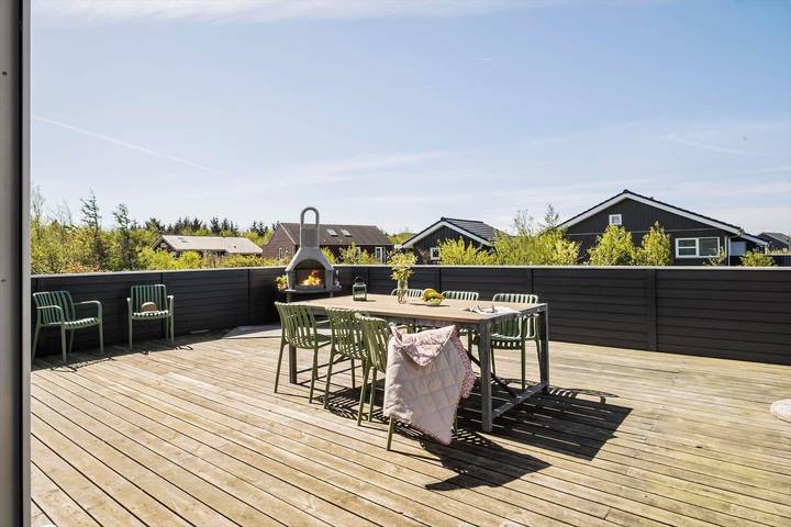 Ferienhaus für 10 Personen, mit Terrasse und Whirlpool sowie Sauna, kinderfreundlich in Tranum Strand - 2