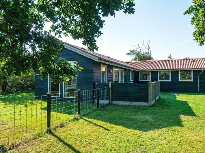 Ferienhaus für 4 Personen, mit Terrasse und Garten in Nørhede Vest
