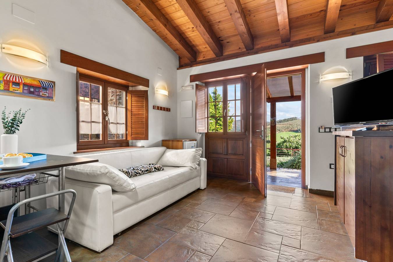 Ganze Wohnung, Ferienwohnung 'J De Alborada Del Eo' mit Bergblick, privater Terrasse und Wi-Fi in Vegadeo, Costa Verde (Spanien)