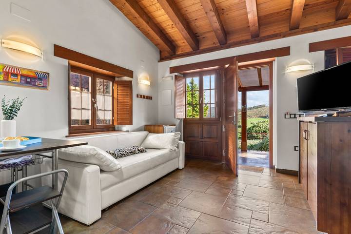 Hel lejlighed, Apartment 'J De Alborada Del Eo' with Mountain View, Private Terrace and Wi-Fi in Vegadeo, Costa Verde (Spanien)