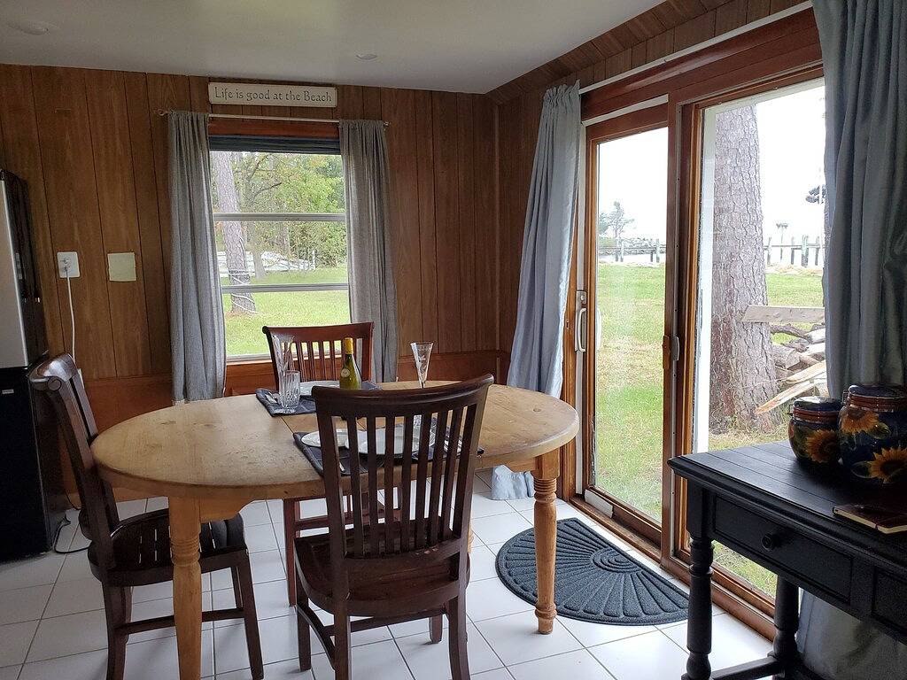 Quaint fishing retreat on the lower Potomac Piney Pt in Chesapeake Bay