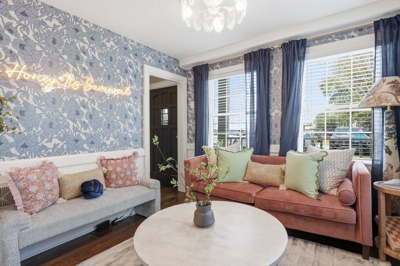 Charming Savannah Getaway   Hot Tub   Sleeps 8 in Savannah, Chatham County